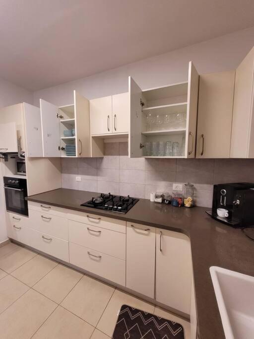 מטולה מול חרמון Villa Buitenkant foto